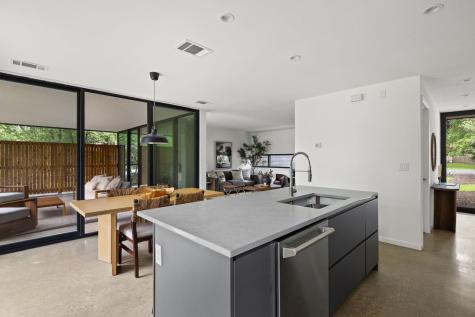 9400 Shady Oaks Drive Austin TX 78729