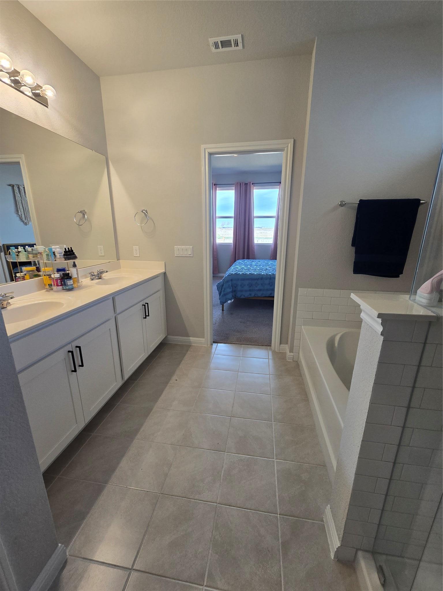 727 Gray Fox Loop Hutto TX 78634