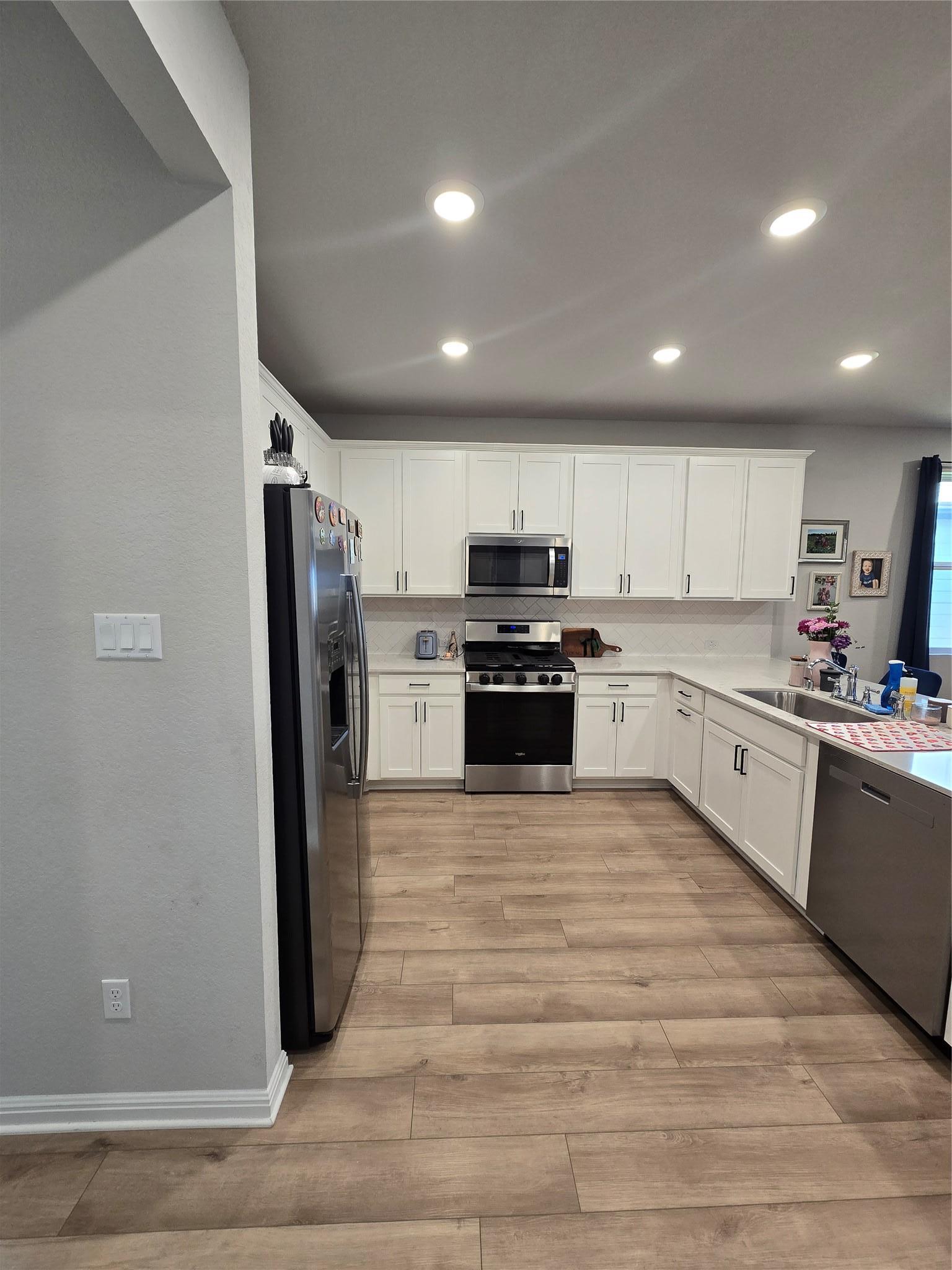 727 Gray Fox Loop Hutto TX 78634
