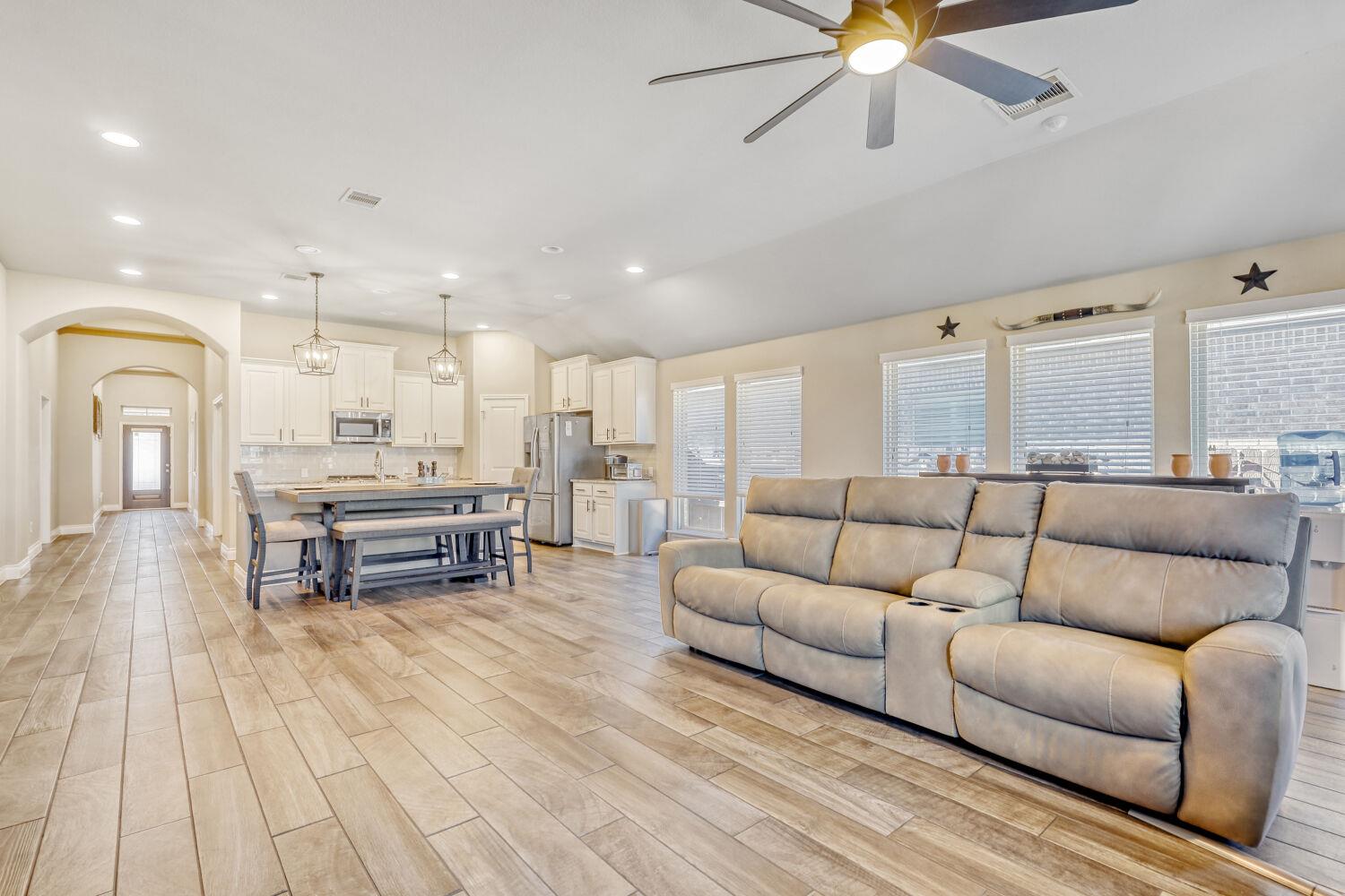 2416 Burberry Lane Leander TX 78641