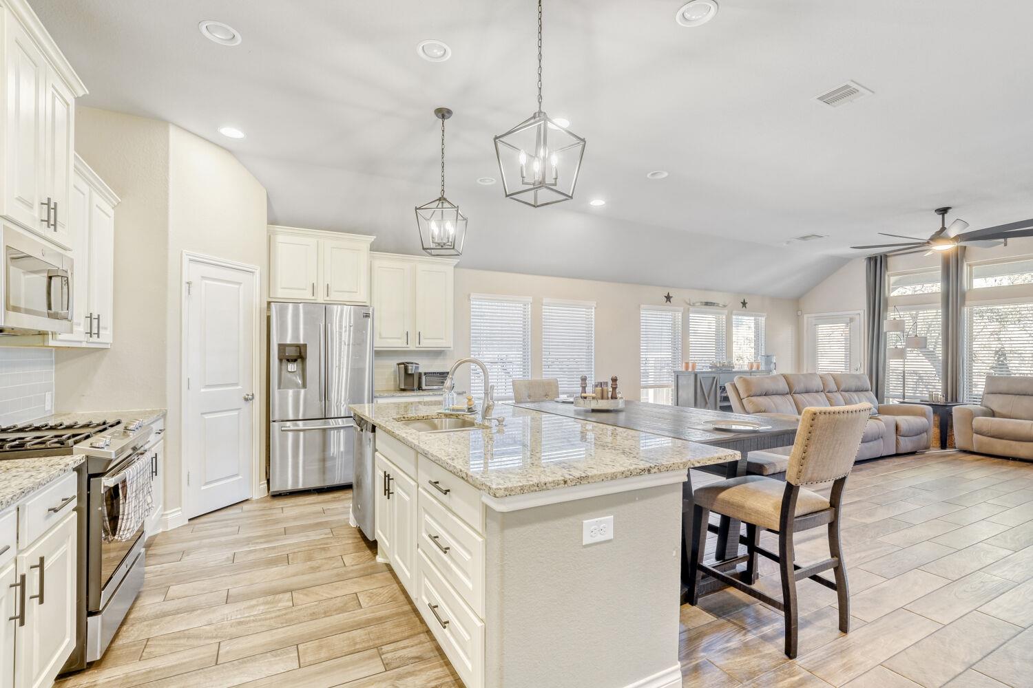 2416 Burberry Lane Leander TX 78641