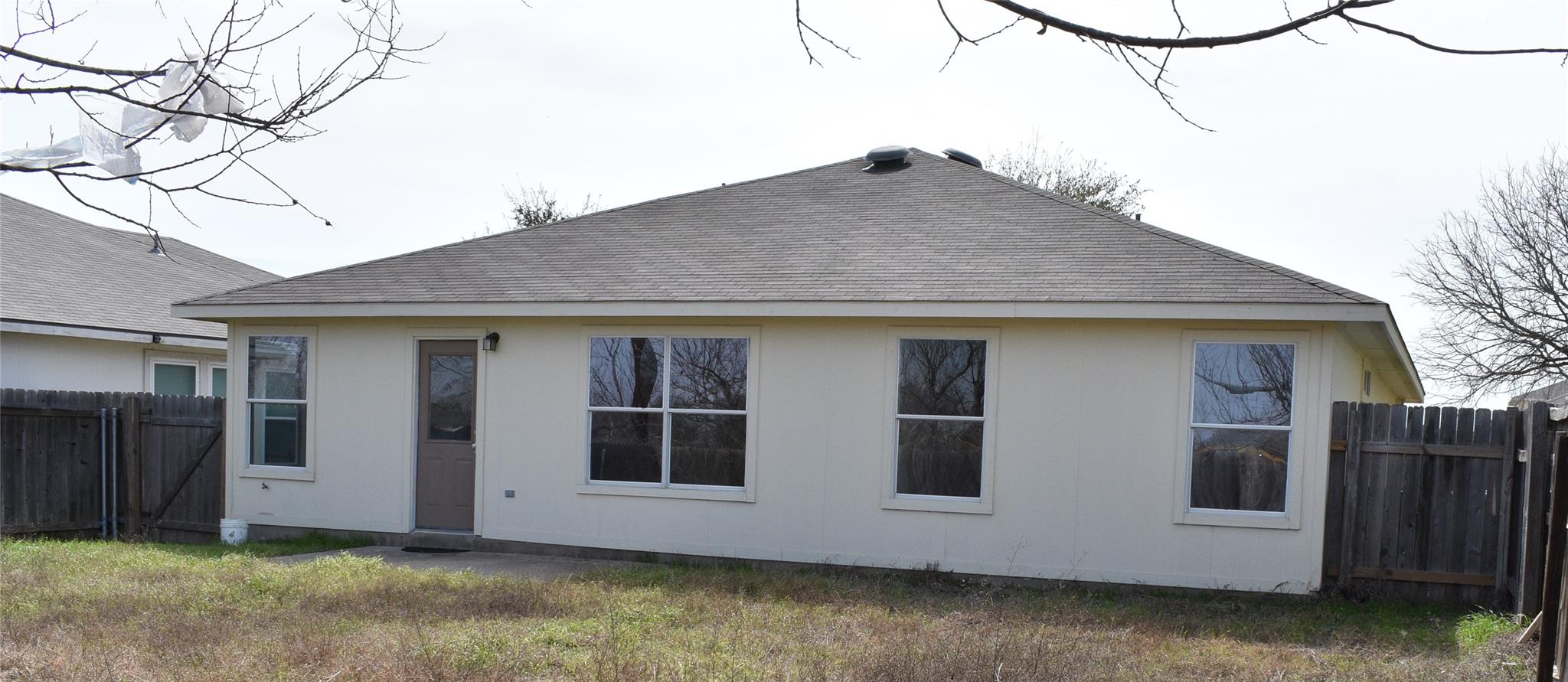 804 Lavaca Loop Elgin TX 78621