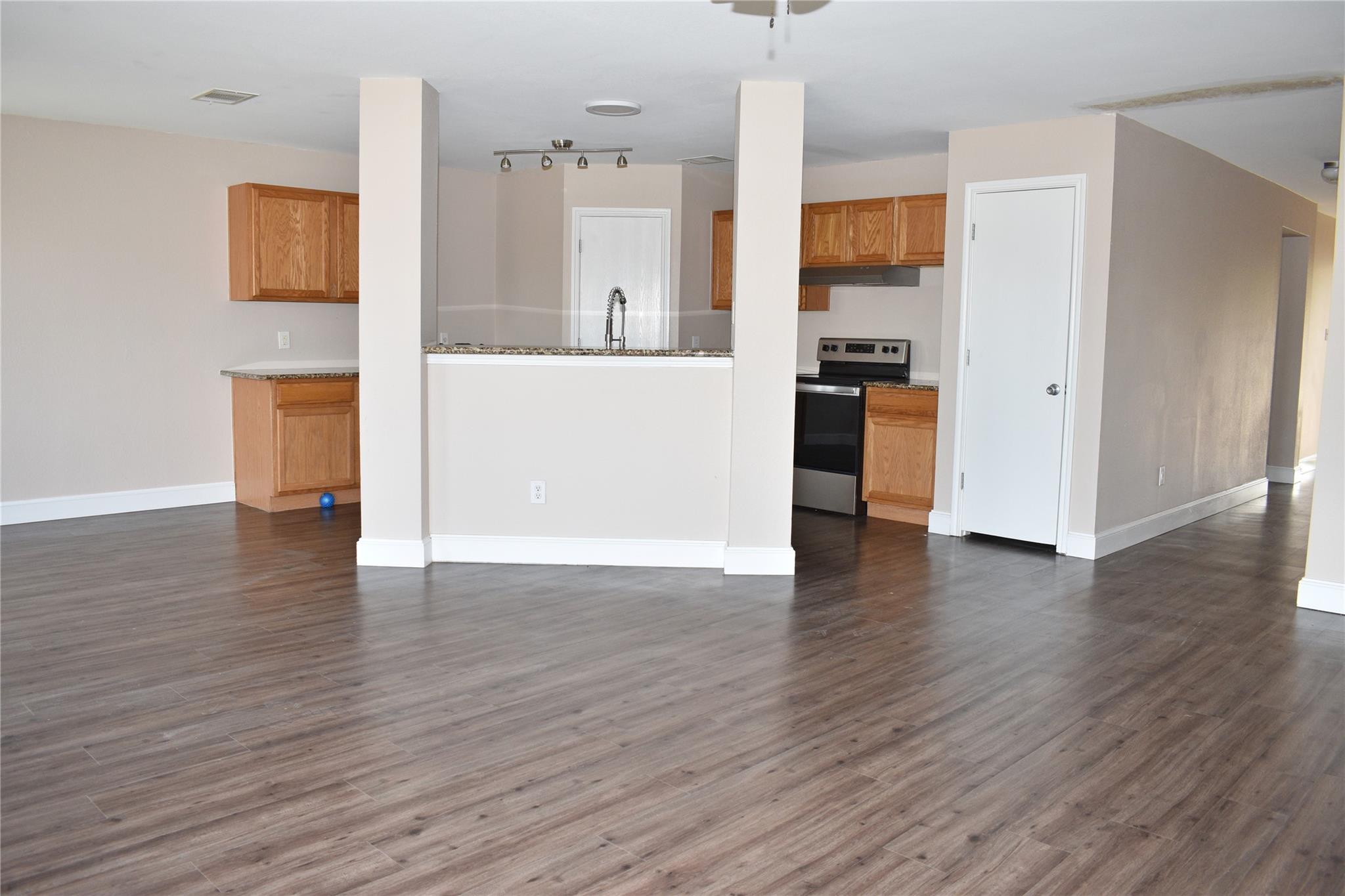804 Lavaca Loop Elgin TX 78621