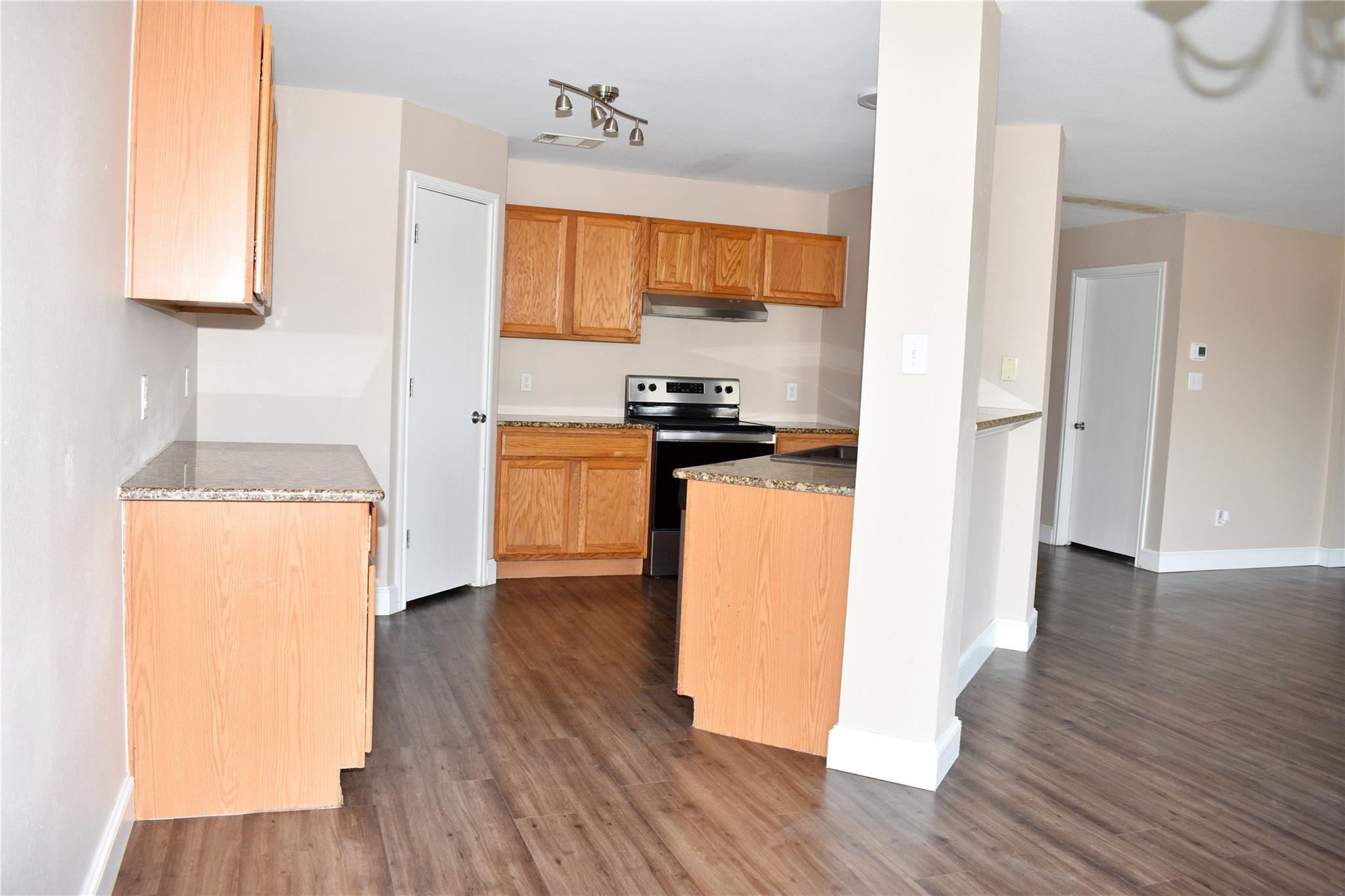 804 Lavaca Loop Elgin TX 78621