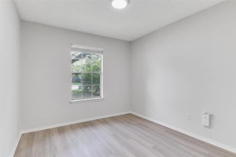 8015 Scotland Yard Austin TX 78759