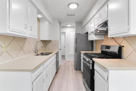 8015 Scotland Yard Austin TX 78759