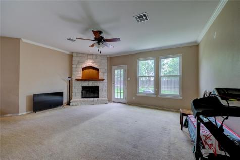 109 Floating Leaf Drive Hutto TX 78634