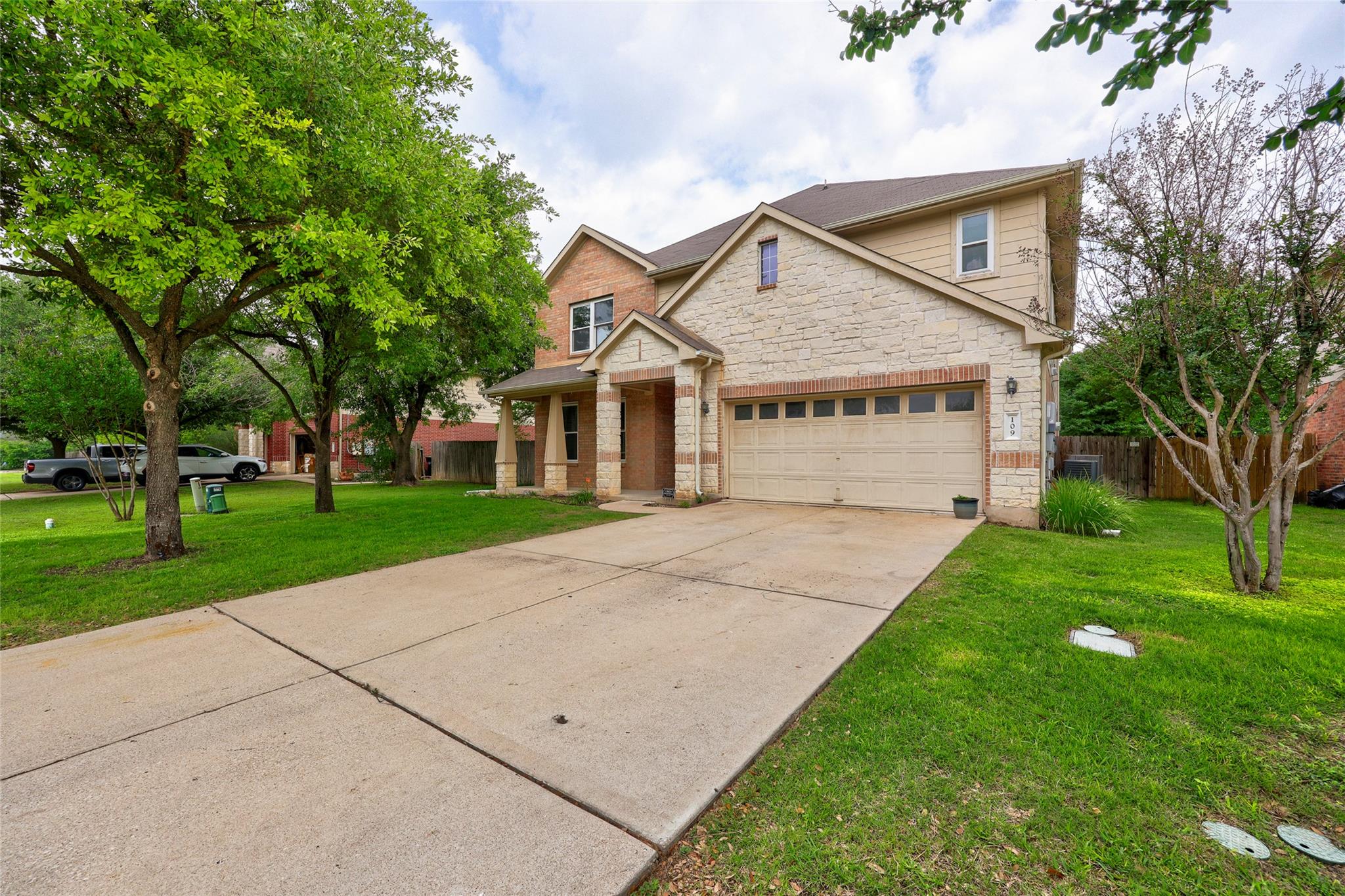 109 Floating Leaf Drive Hutto TX 78634