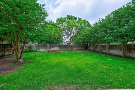 109 Floating Leaf Drive Hutto TX 78634
