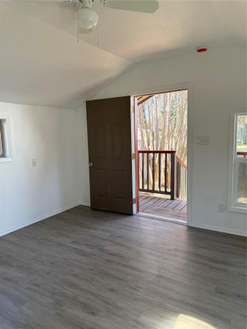 404 Lee Street Smithville TX 78957