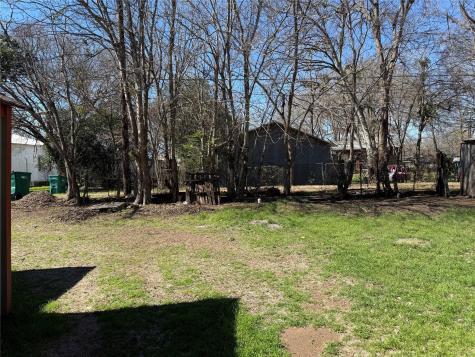 404 Lee Street Smithville TX 78957