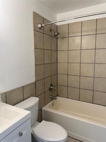 404 Lee Street Smithville TX 78957