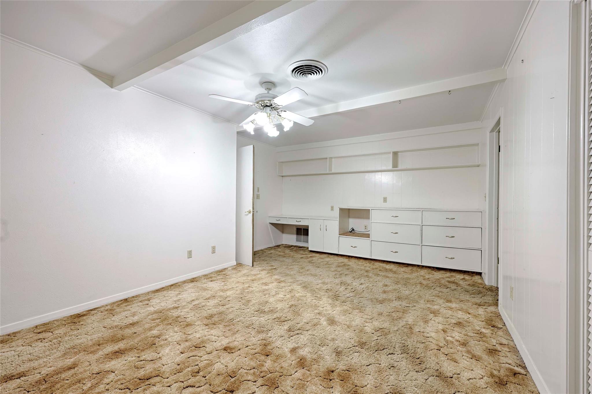 302 Baumgarten Street Schulenburg TX 78956