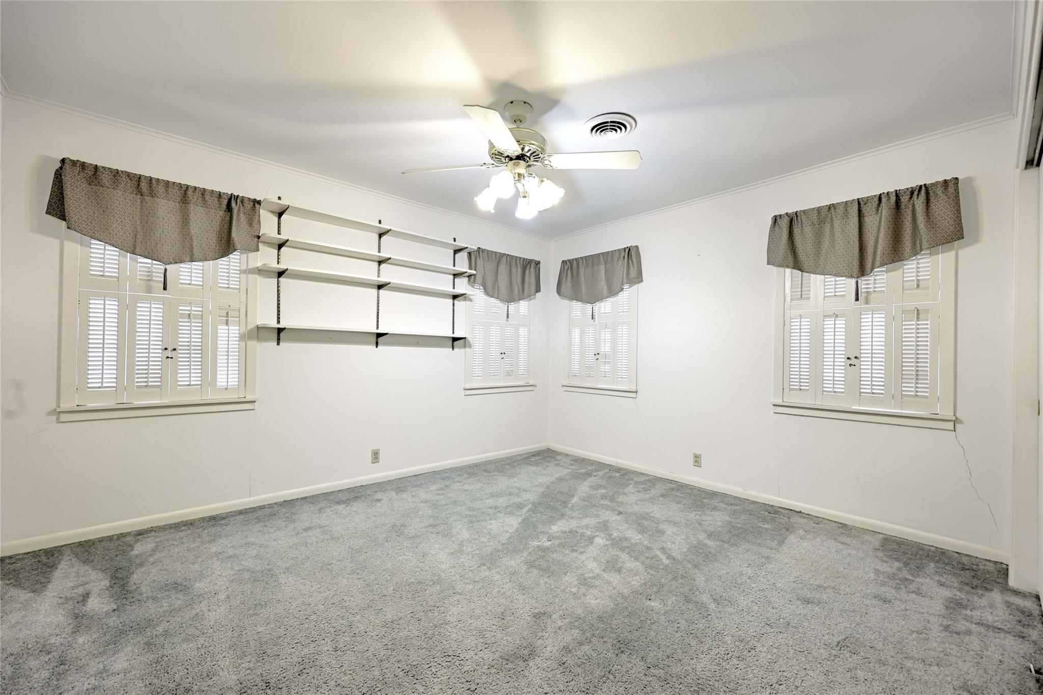 302 Baumgarten Street Schulenburg TX 78956