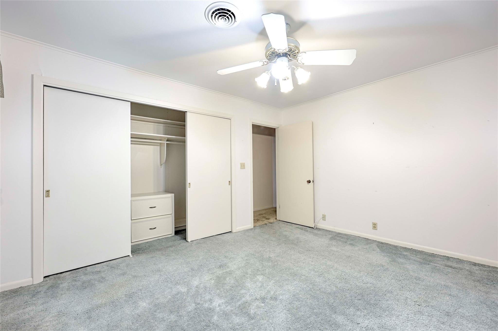 302 Baumgarten Street Schulenburg TX 78956