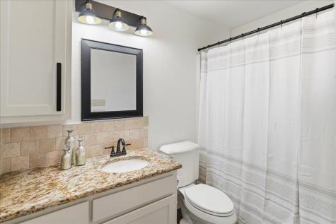 1401 Avenida Serena Marble Falls TX 78654
