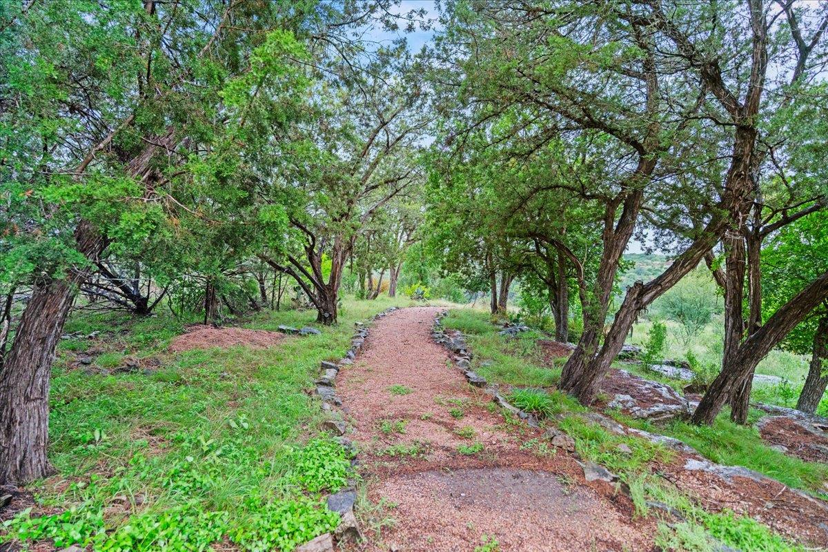 1401 Avenida Serena Marble Falls TX 78654