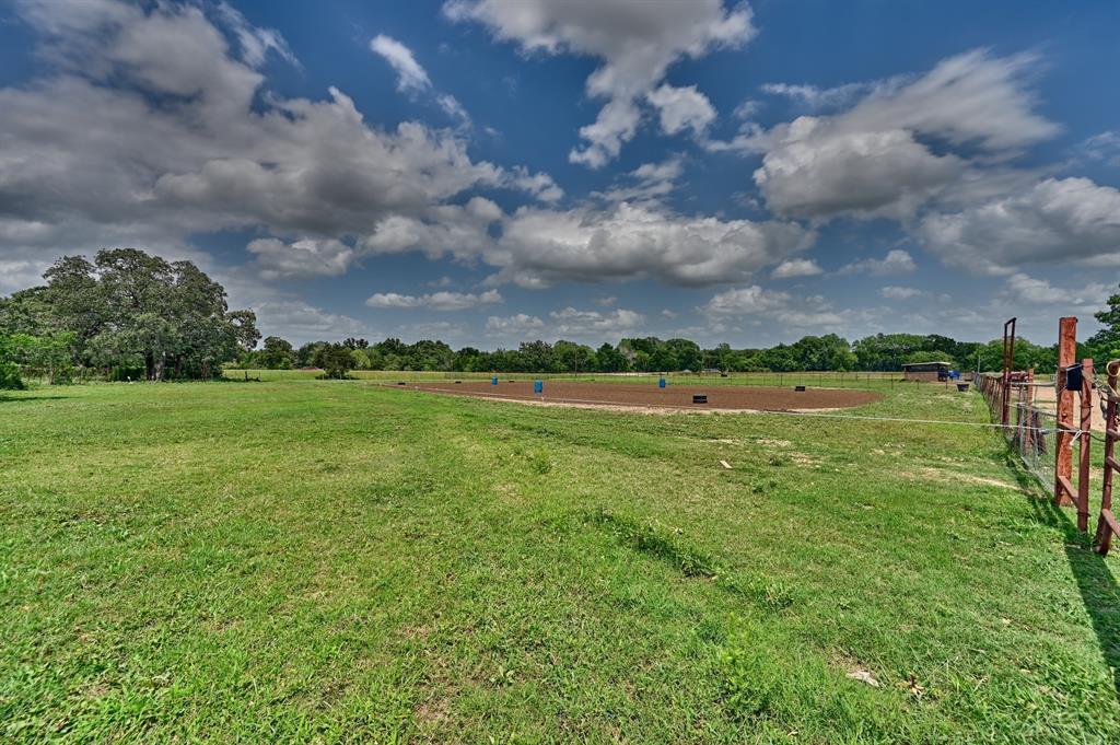 4057 W Highway 21 Paige TX 78659