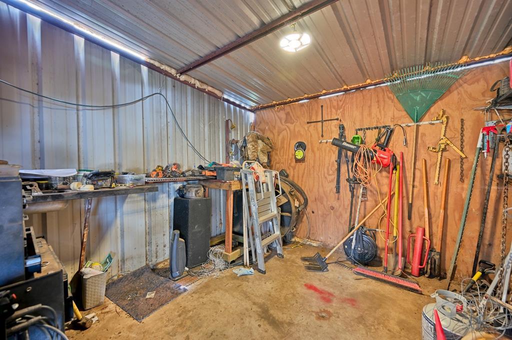 4057 W Highway 21 Paige TX 78659