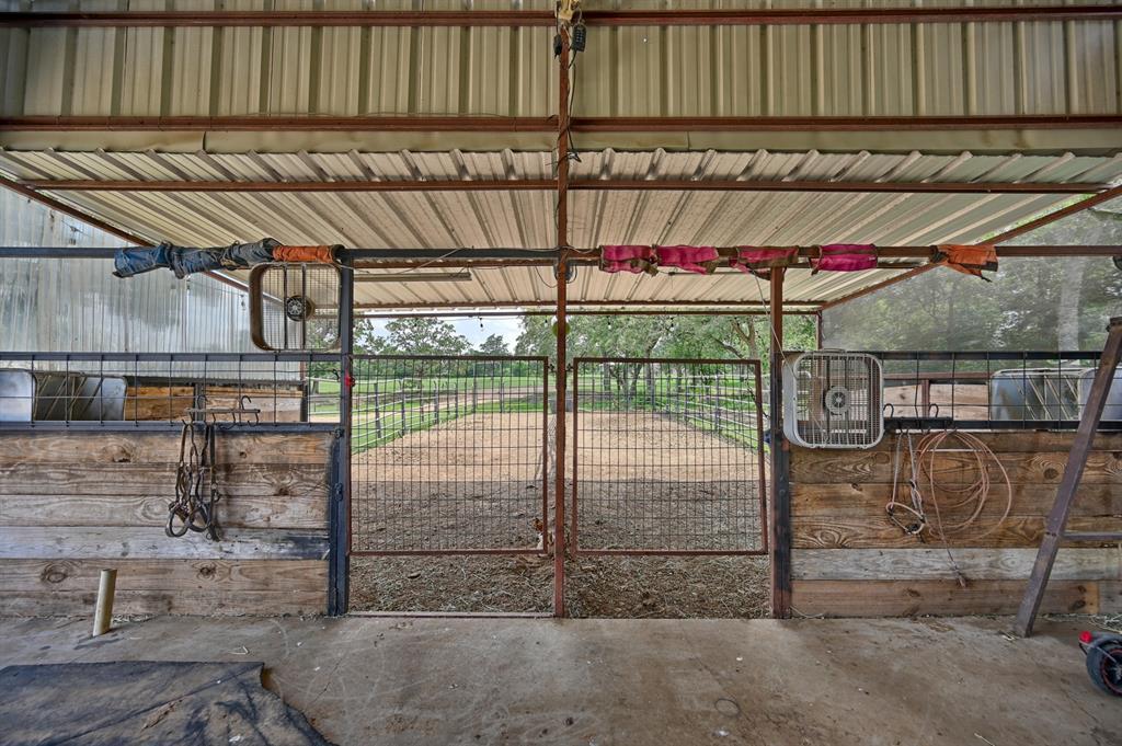 4057 W Highway 21 Paige TX 78659