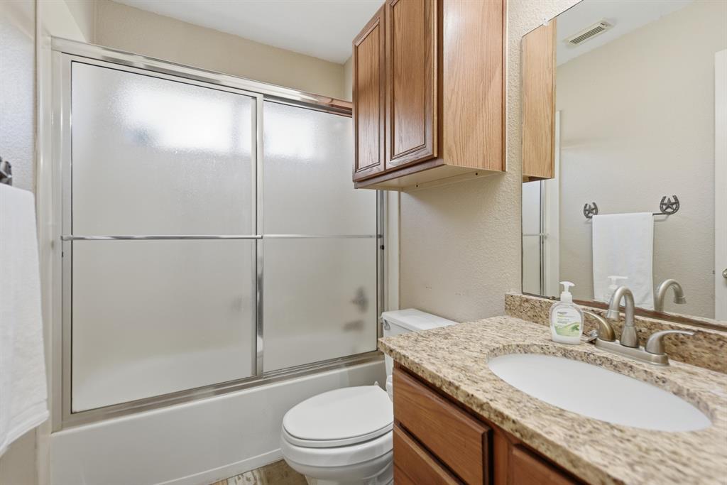 4057 W Highway 21 Paige TX 78659