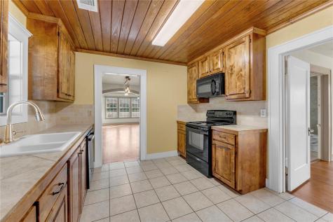 808 N Water Street Burnet TX 78611
