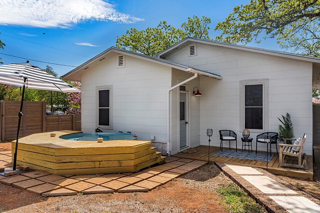 510 N Orange Street Fredericksburg TX 78624