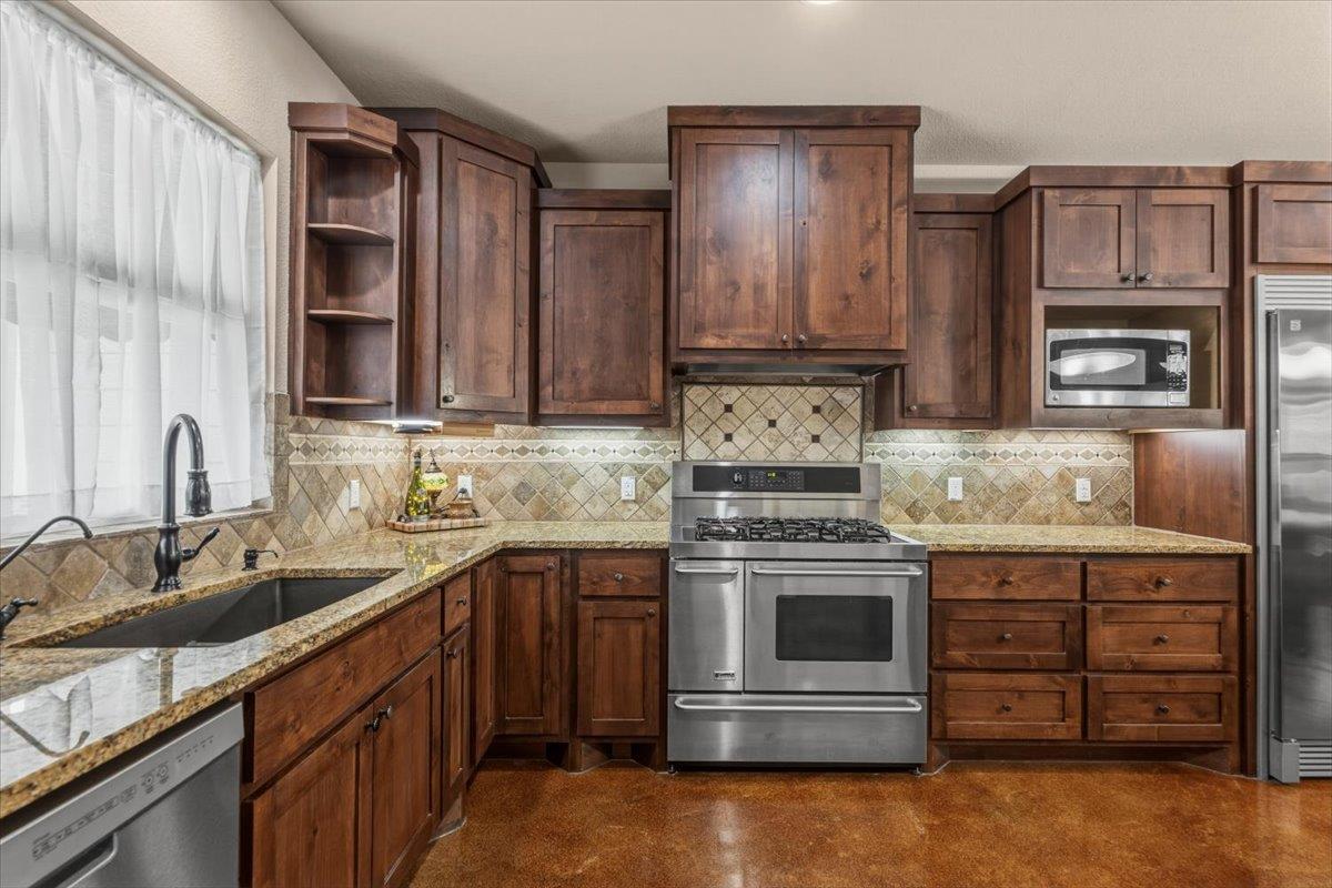 138 Wood Hollow Court Bastrop TX 78602
