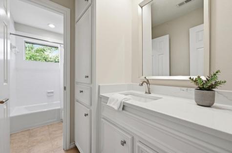 6511 Torrey Pines Cove Austin TX 78746