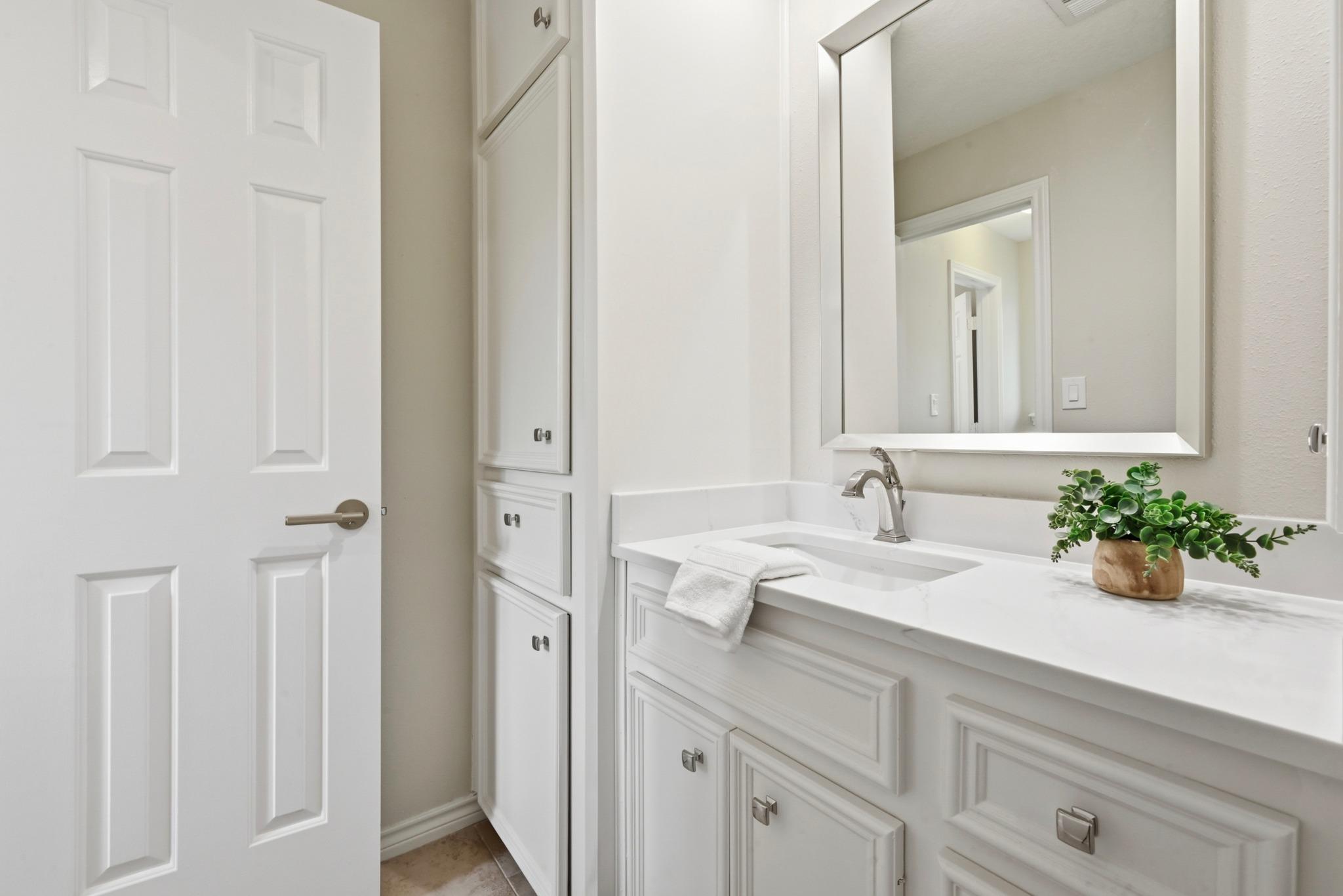 6511 Torrey Pines Cove Austin TX 78746