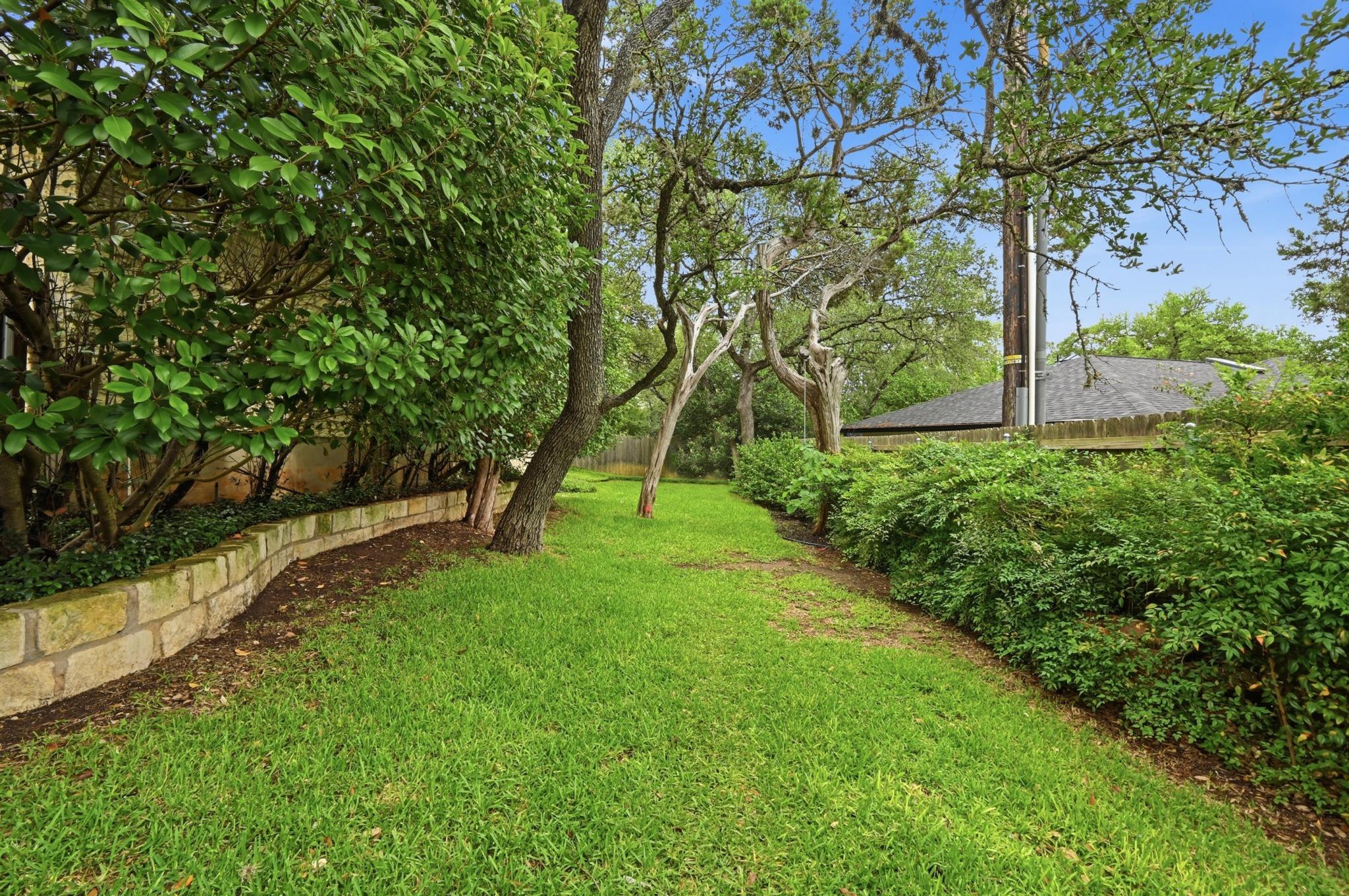 6511 Torrey Pines Cove Austin TX 78746