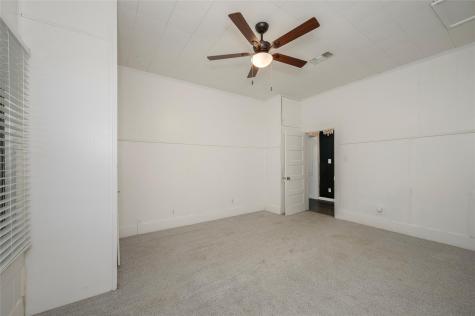506 N Hill Street Caldwell TX 77836
