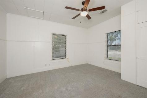 506 N Hill Street Caldwell TX 77836