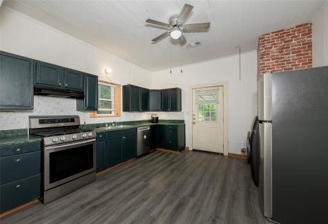 506 N Hill Street Caldwell TX 77836