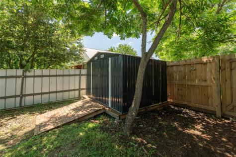 506 N Hill Street Caldwell TX 77836