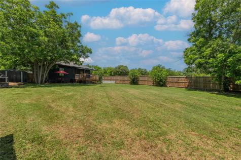 506 N Hill Street Caldwell TX 77836