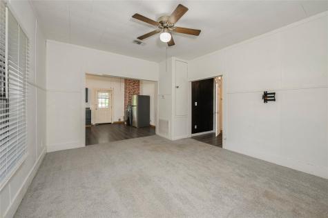 506 N Hill Street Caldwell TX 77836