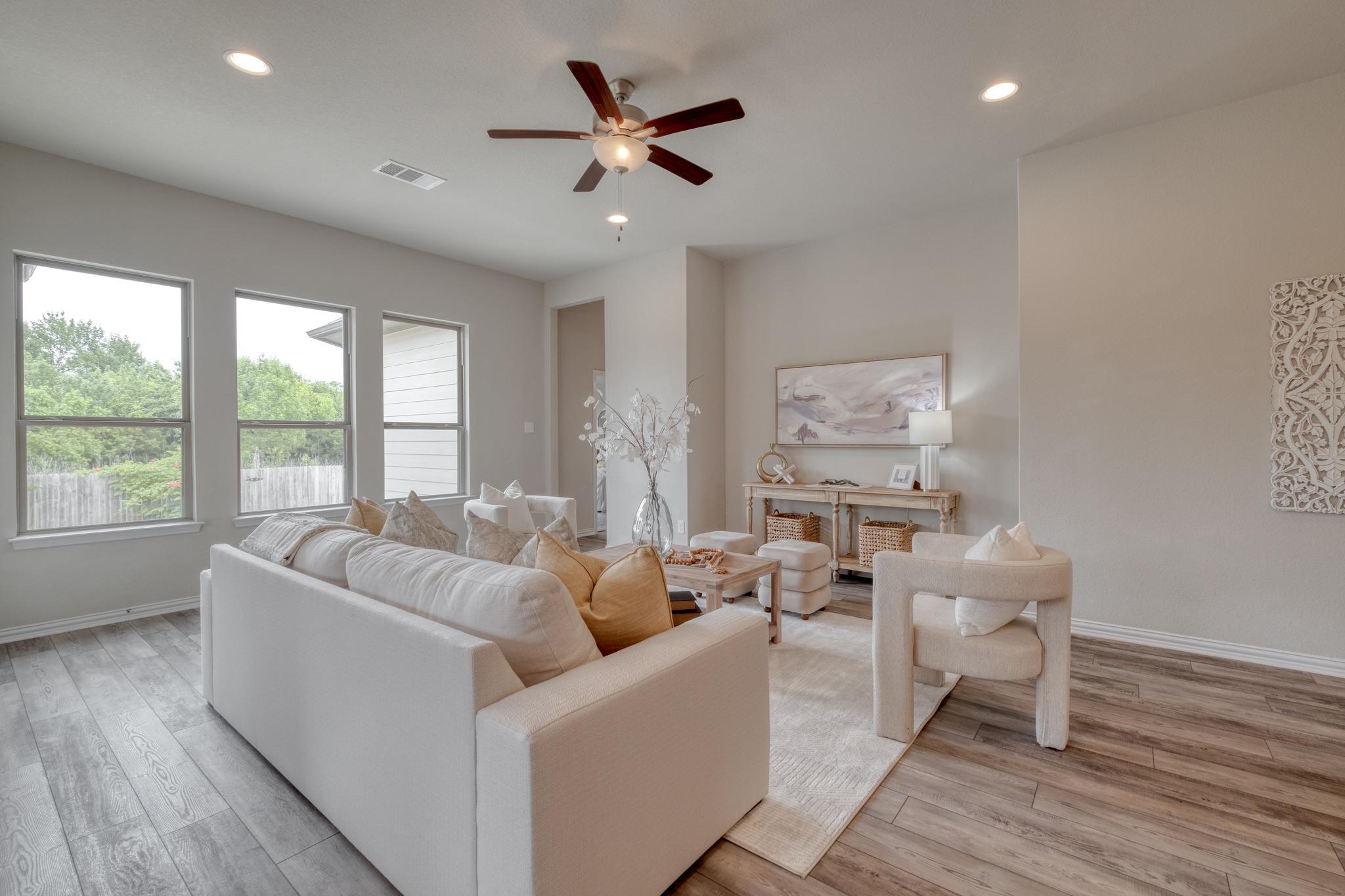 103 Brookside Street Hutto TX 78634