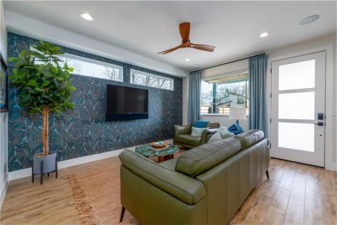 2004 Chestnut Avenue Austin TX 78722