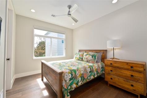 2004 Chestnut Avenue Austin TX 78722
