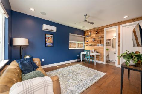 2004 Chestnut Avenue Austin TX 78722