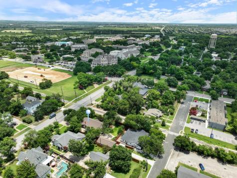 810 E University Avenue Georgetown TX 78626