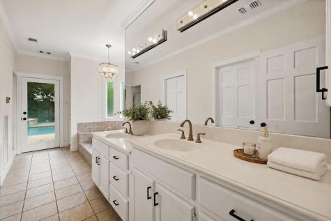 33 Cottondale Road The Hills TX 78738