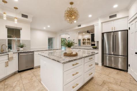 33 Cottondale Road The Hills TX 78738