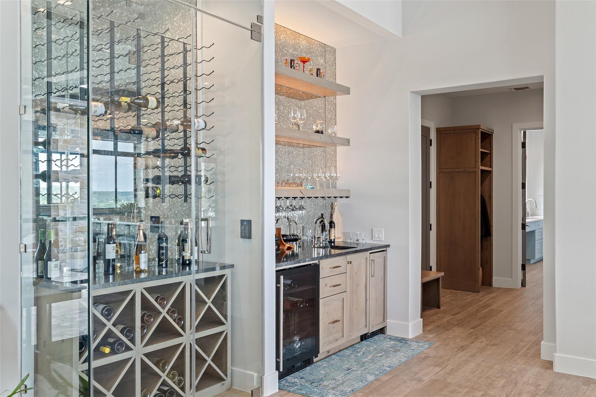 2923 Cliff Point Spicewood TX 78669