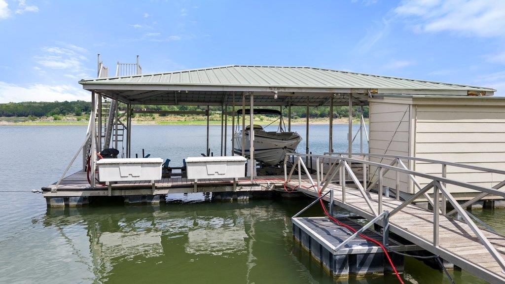 2923 Cliff Point Spicewood TX 78669