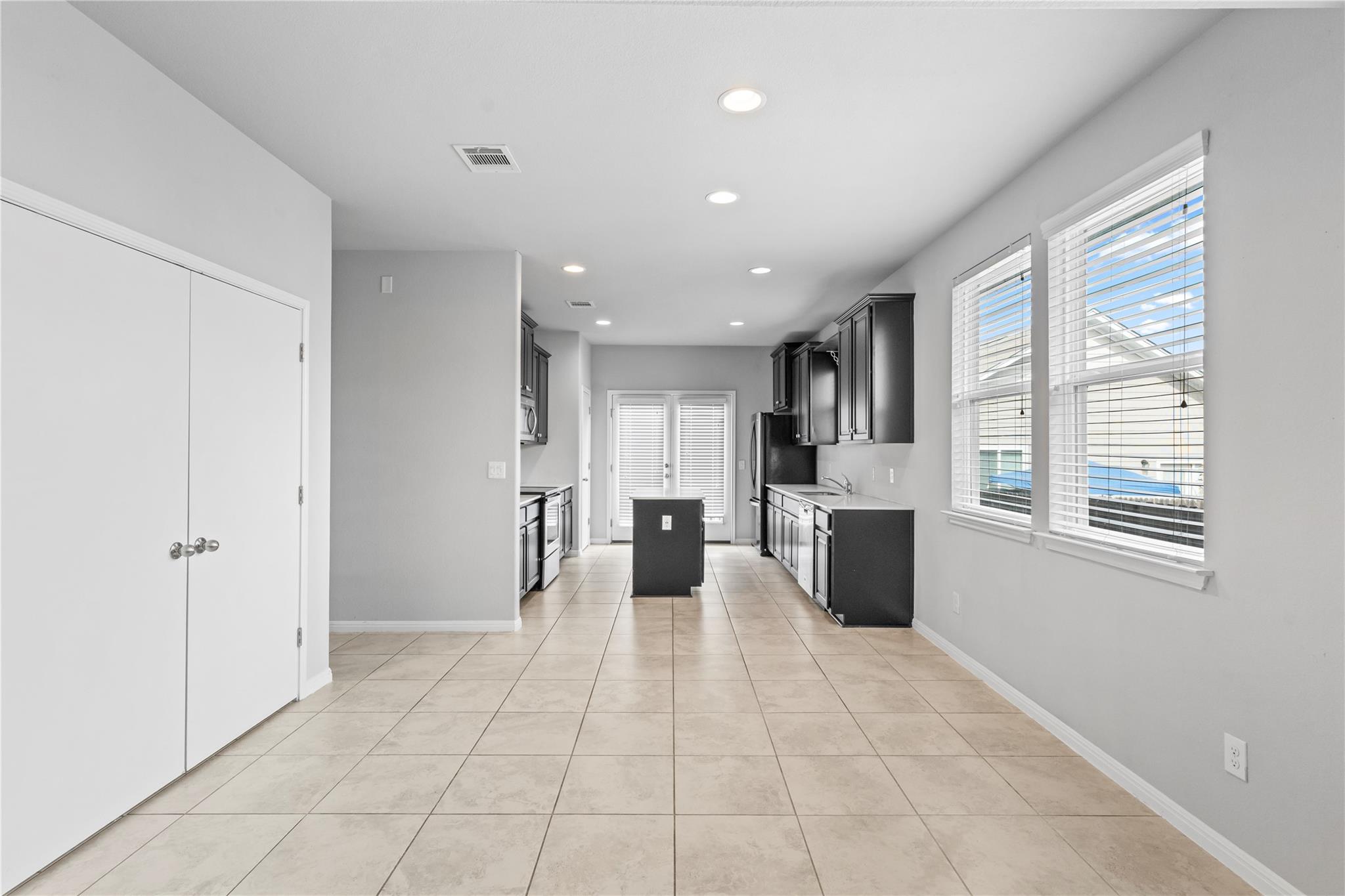 245 E Broade Street Leander TX 78641