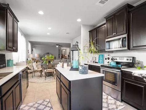 245 E Broade Street Leander TX 78641