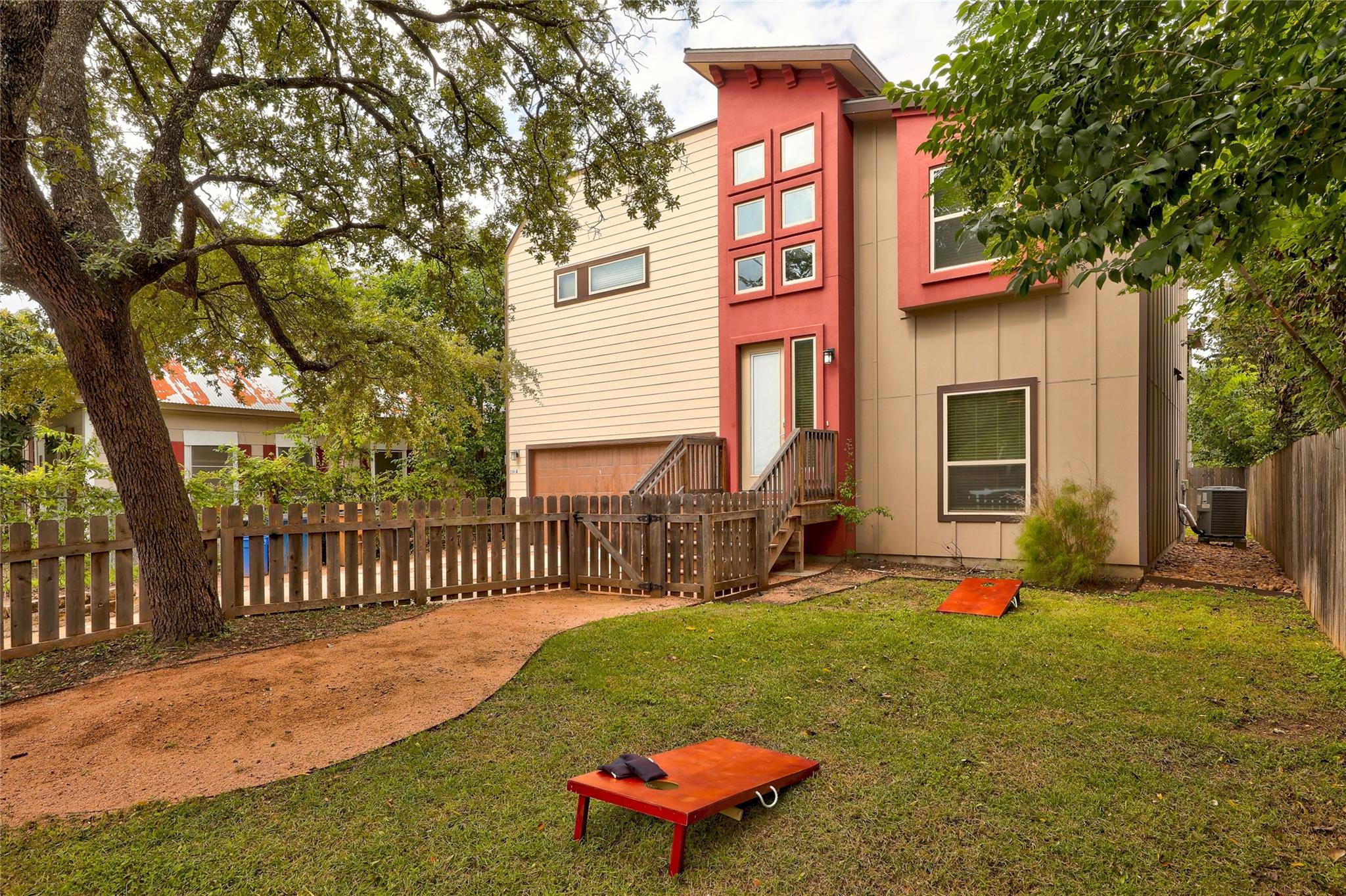 2204 E 13th Street Austin TX 78702