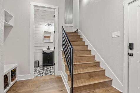231 Hacienda Place Dripping Springs TX 78620